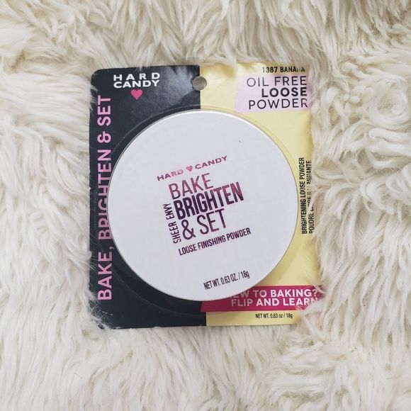 Hard Candy Sheer Envy Bake Brighten & Set Loose Powder in Banana - Picture 3 of 6